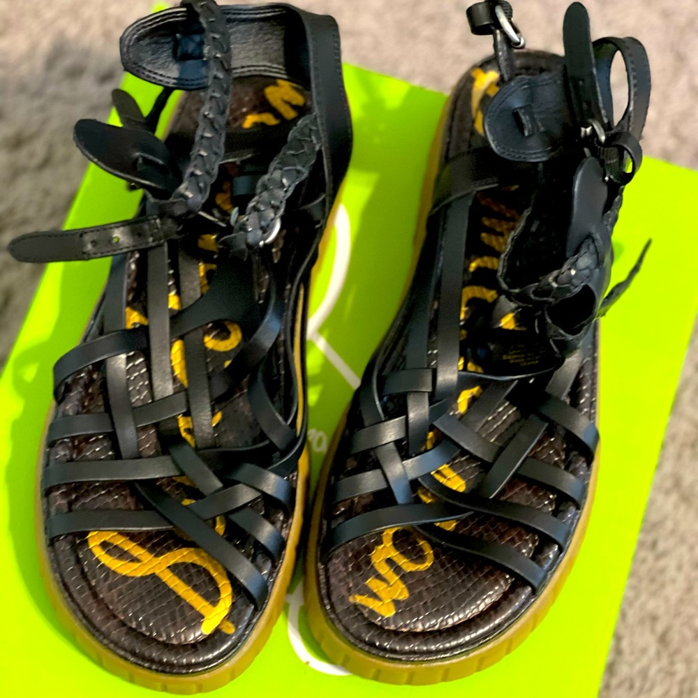 Sam Edelman 9.5 Black Strappy Platforms